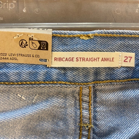 Levi's Ribcage Straight Ankle Jeans, blue with vertical stripes, size 27 - Picture 9 of 14